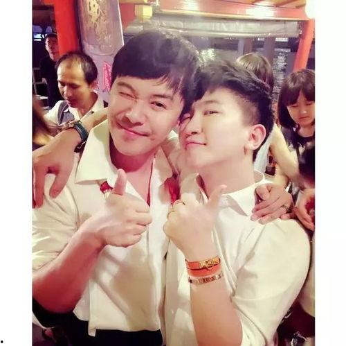 娱乐吃瓜酱男闺蜜,吃瓜酱与男闺蜜的甜蜜日常 第2张 娱乐吃瓜酱男闺蜜,吃瓜酱与男闺蜜的甜蜜日常 第2张